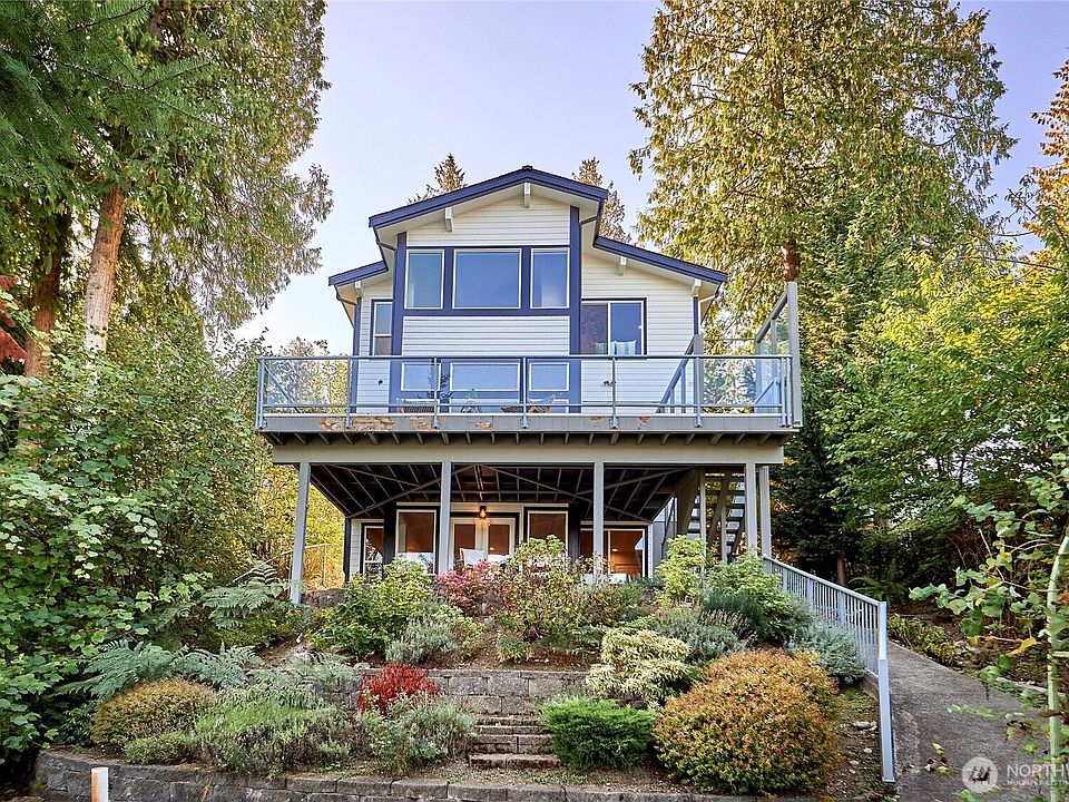 18360 W Lake Desire Drive, Renton, WA 98058 | Zillow