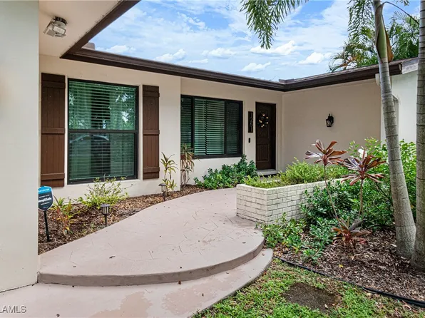 1251 Cleburne Dr, Fort Myers, FL 33919