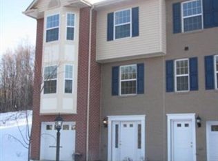 36 School St, Claysville, PA 15323