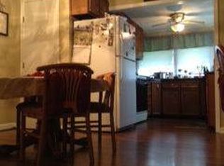 202 Spring Grove Ave, Salem, IN 47167