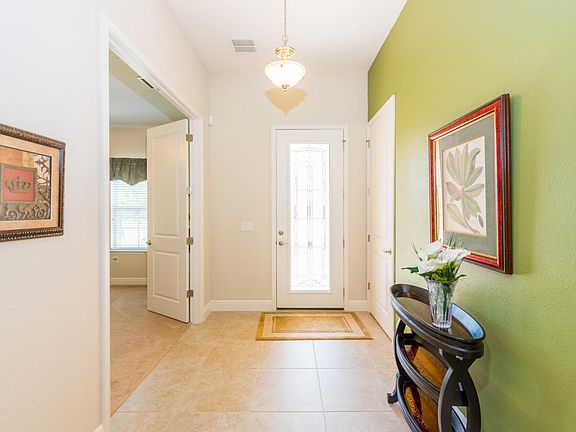 3rd image of 20 Huntington Pl