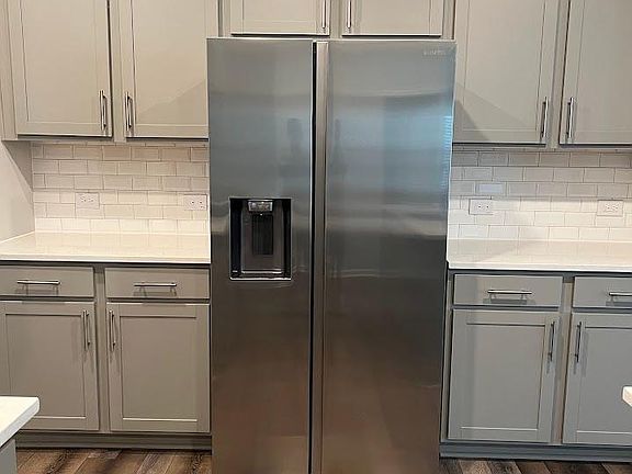 4th image of 280 Hiking Hill Ln