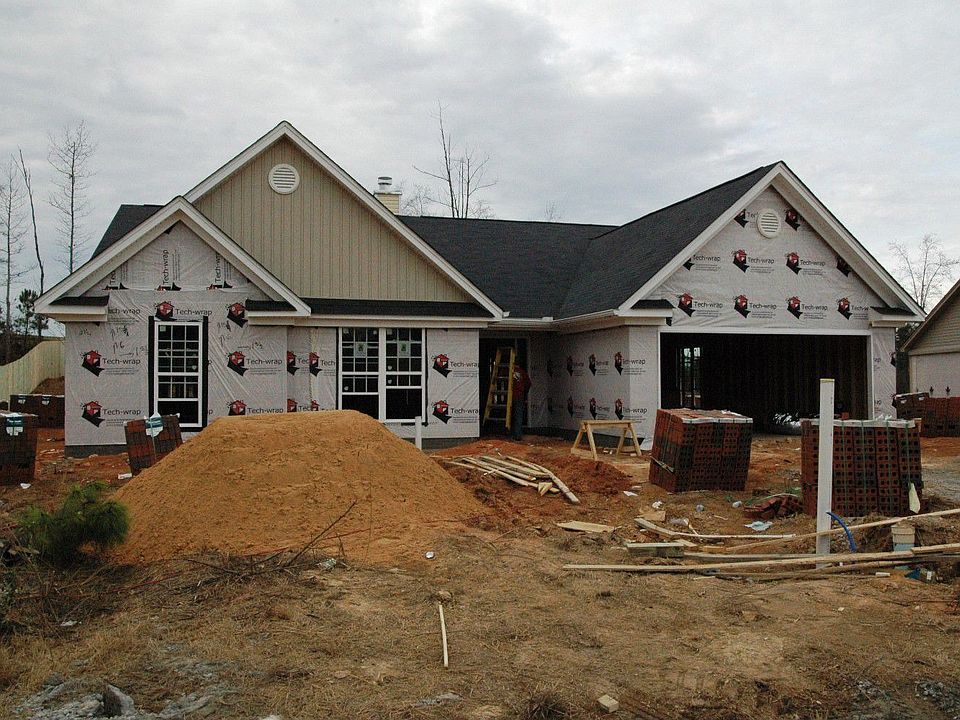 1st image of 2050 Lake Forest Dr