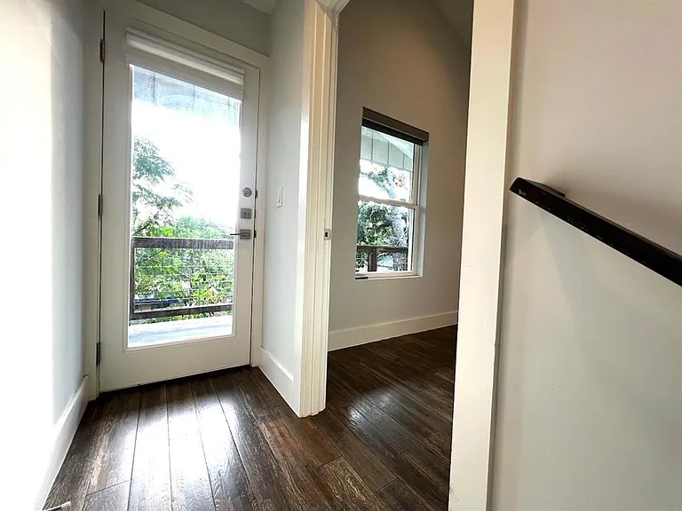 1404 Marcus Pl #2 — Photo 22