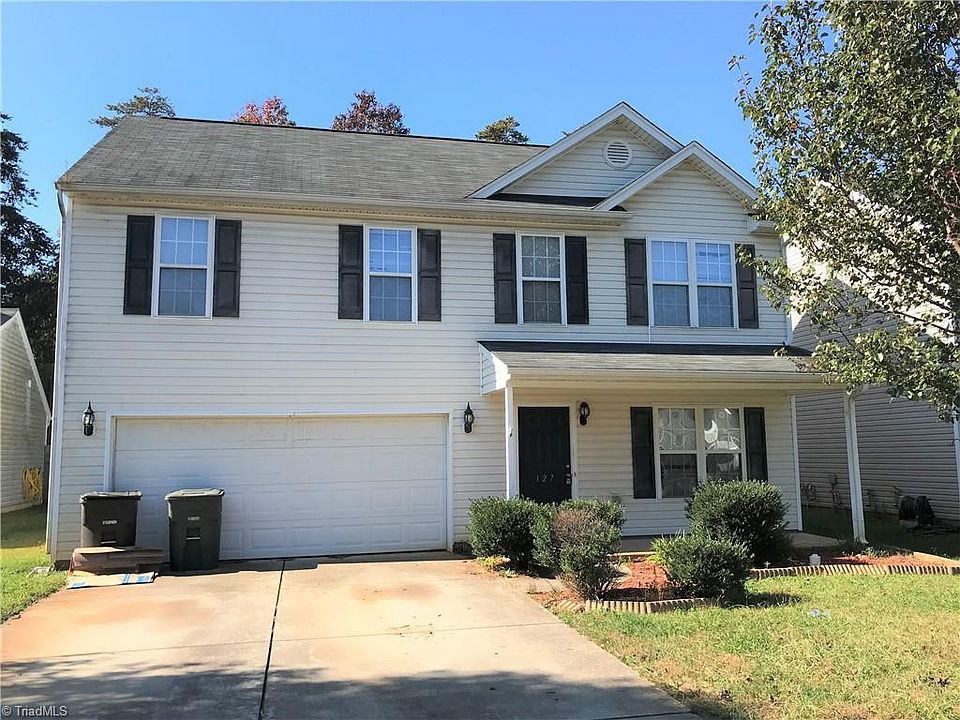 1st image of 127 Drewsbury Dr