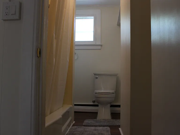 513 S Albany St — Photo 16
