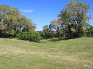 23604 458th Ave, Madison, SD 57042