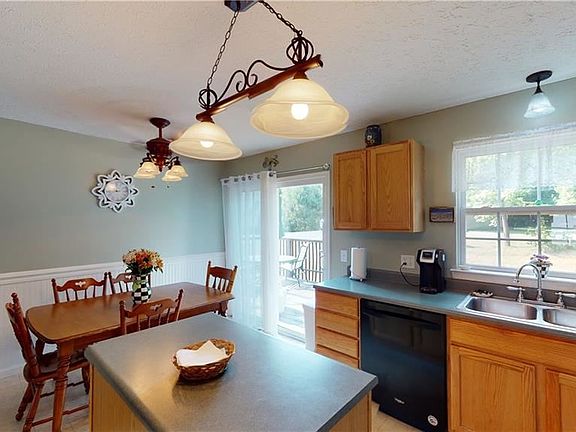 5th image of 12 Butterfly Ln