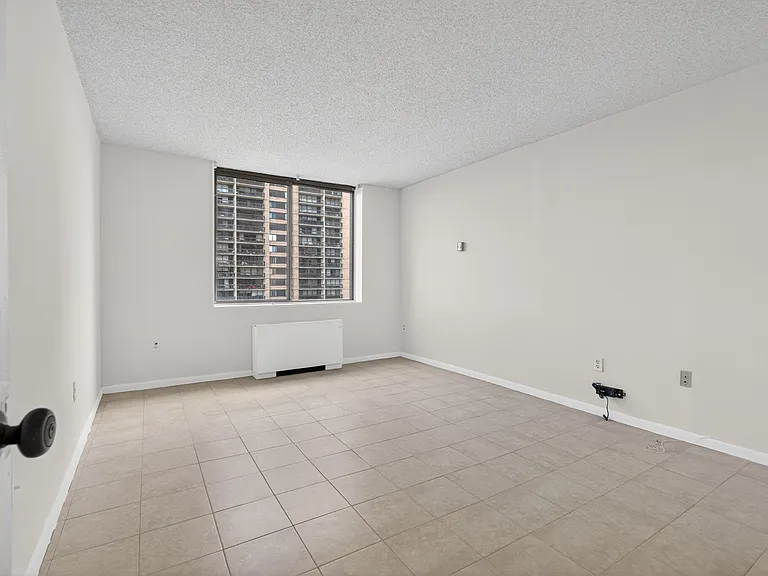 3701 S George Mason Dr — Photo 13
