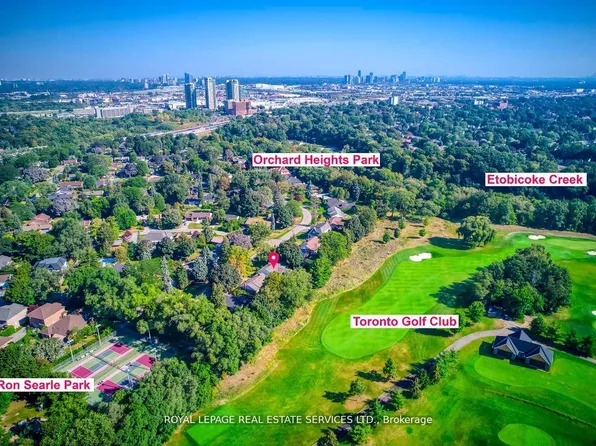 1602 Lincolnshire Blvd, Mississauga, ON L5E 2S7
