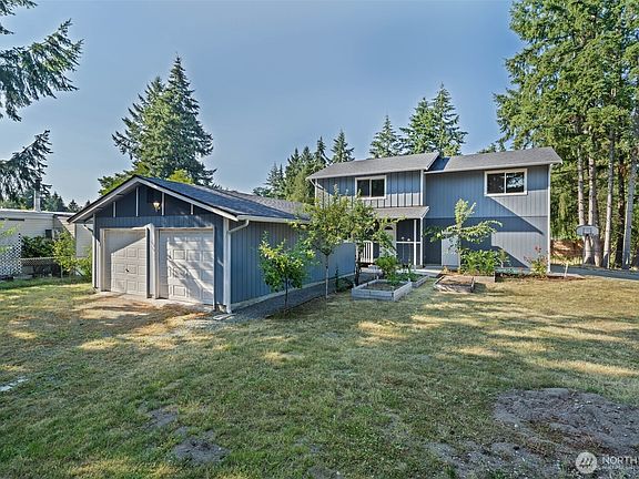 2nd image of 13512 Prairie Ridge Drive E