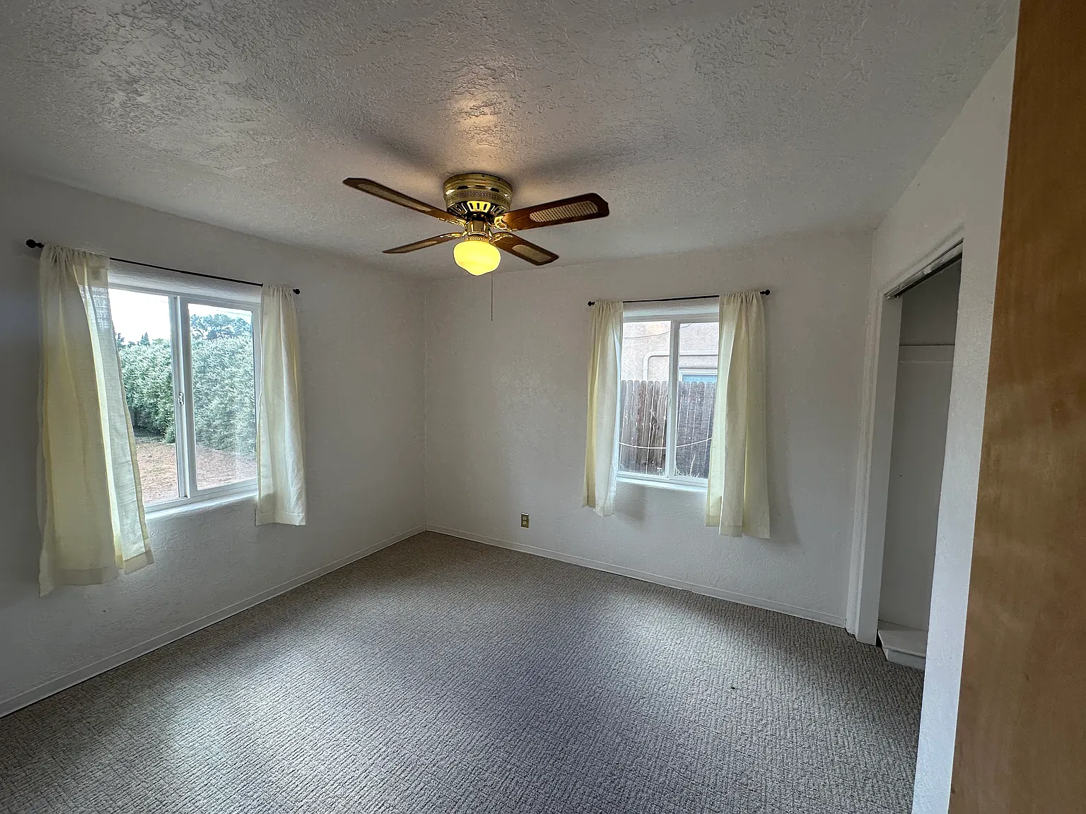 2 bed, 1100 sqft, $1,650 — Photo 3