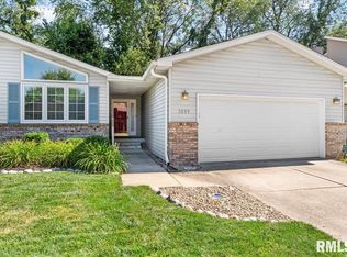 1009 Rickard Ct, Springfield, IL 62704