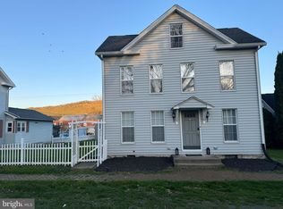 105 N Market St, Liverpool, PA