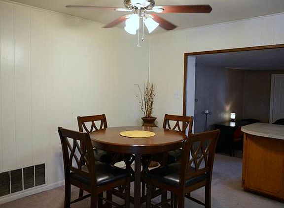 4th image of 325 Parkwood Pl