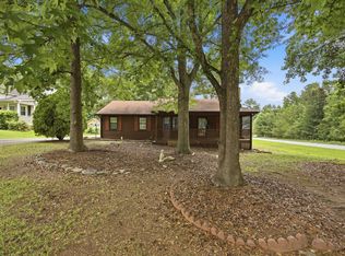 1701 Rose Garden Ln, Loganville, GA 30052
