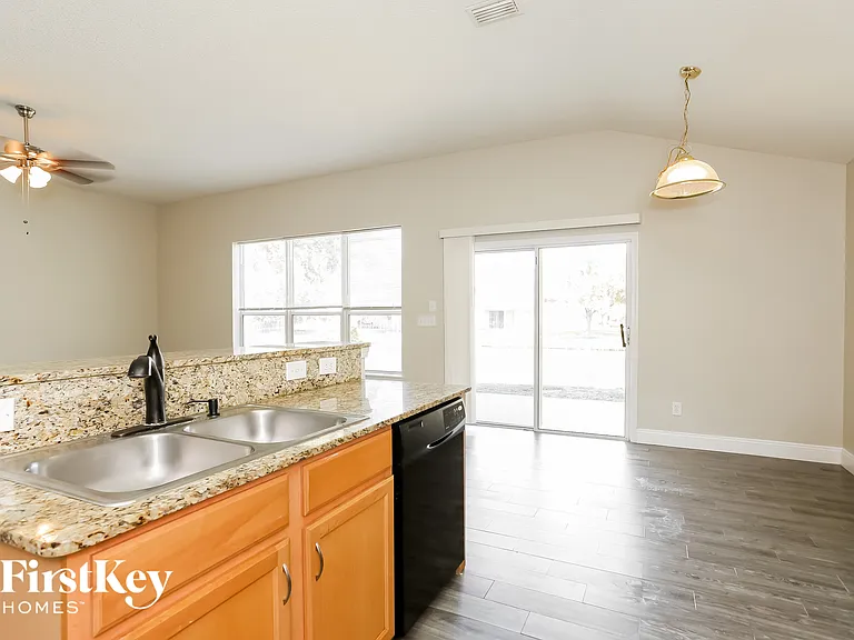 13760 Fish Eagle Dr W — Photo 5