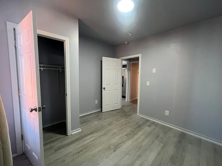 199 E Main St #4 — Photo 7
