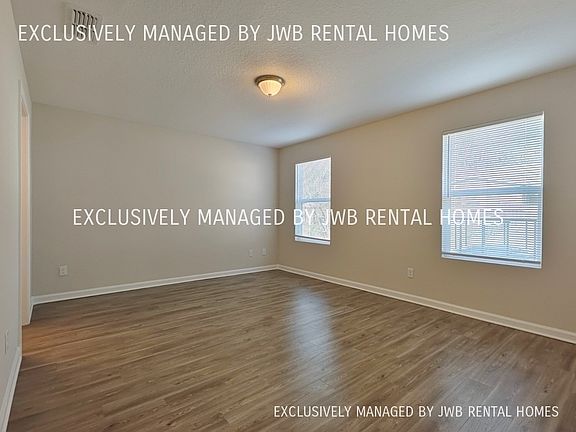5th image of 1357 Ottawa Ave