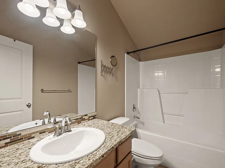 10134 Holman Rd NW #B — Photo 25