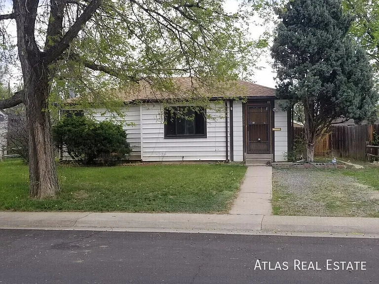 2308 Macon St — Photo 9