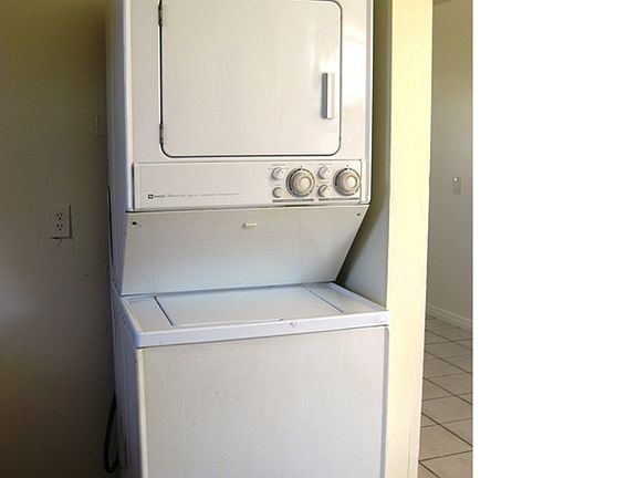 3rd image of 5308 Spruce Ave APT 3