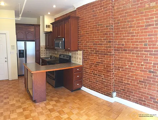 Rented by Your Vanity Realty | media 14