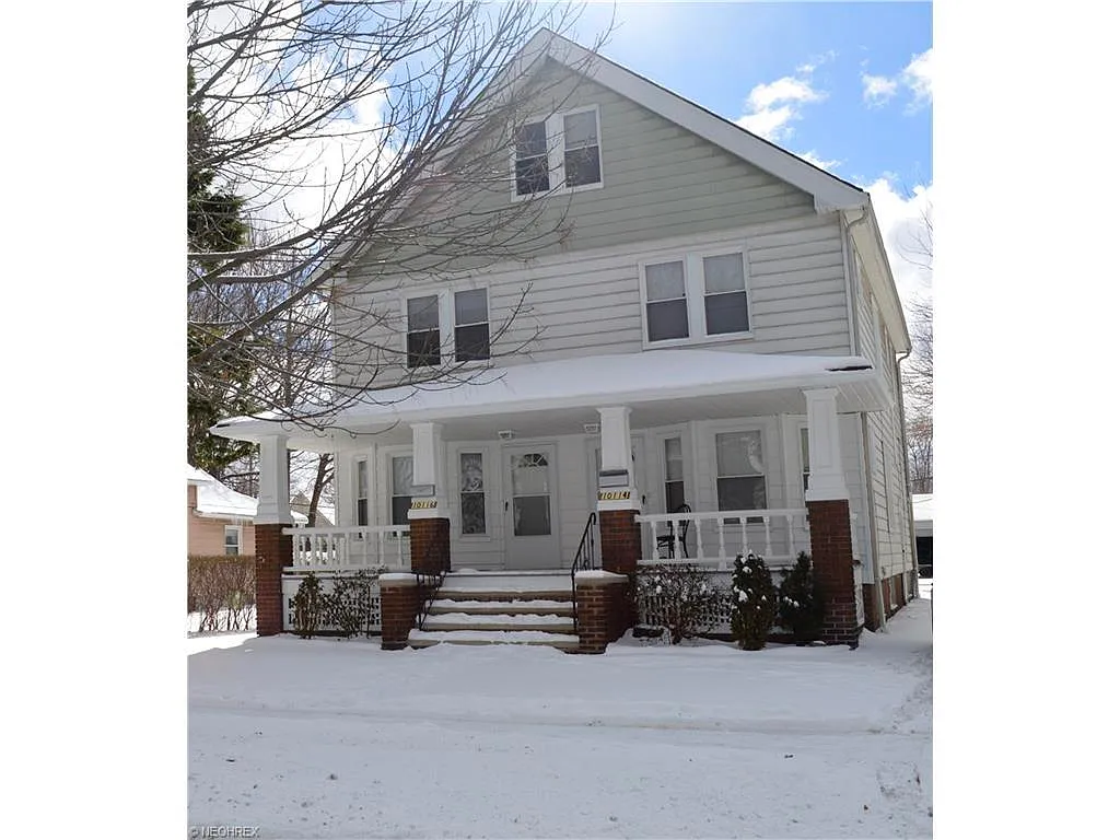 10114 Burton Ave photo 1