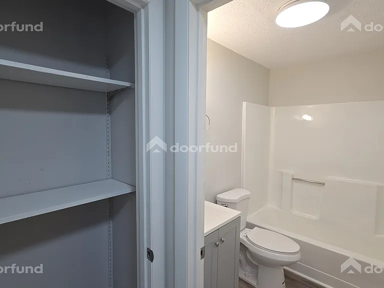 156 Columbus St #2 — Photo 7