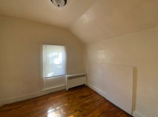 425 W Franklin St APT 4, Elkhart, IN 46516