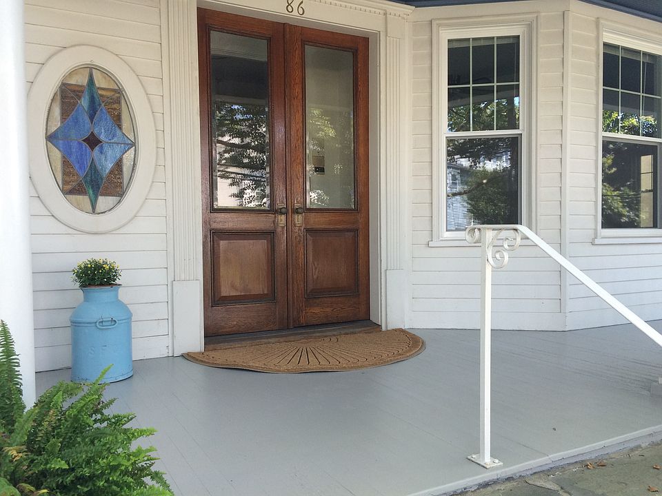 1st image of 86 Parkway Ln