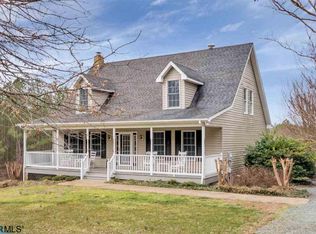 1912 Hardware Rd, Scottsville, VA 24590