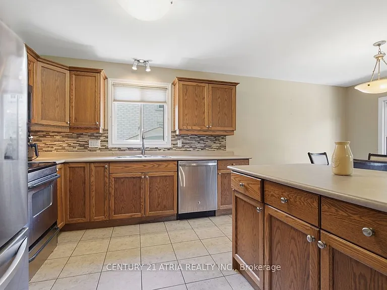 806 Marigold St — Photo 11