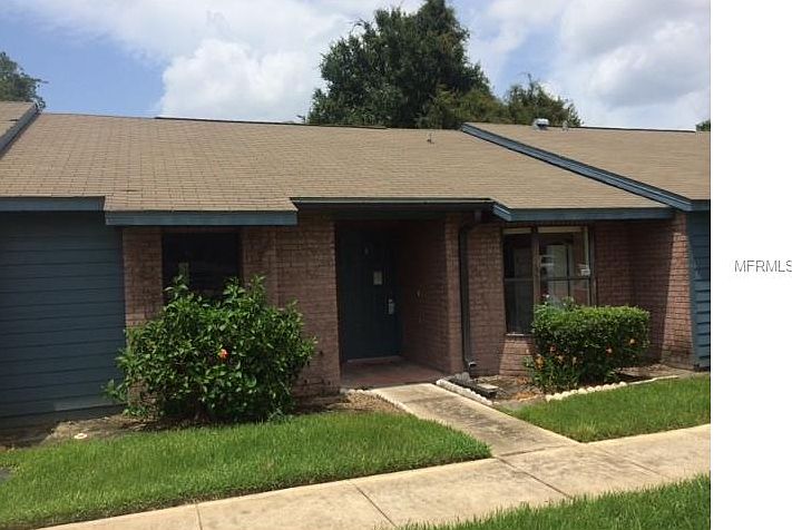 1st image of 2420 King Oak Ct