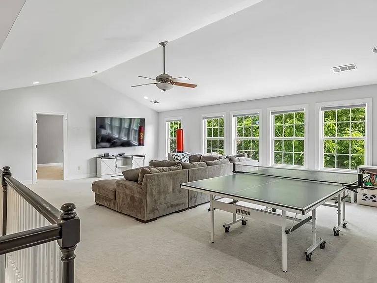 1717 Players Mill Rd — Photo 35