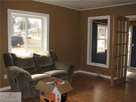 4th image of 416 Morse St