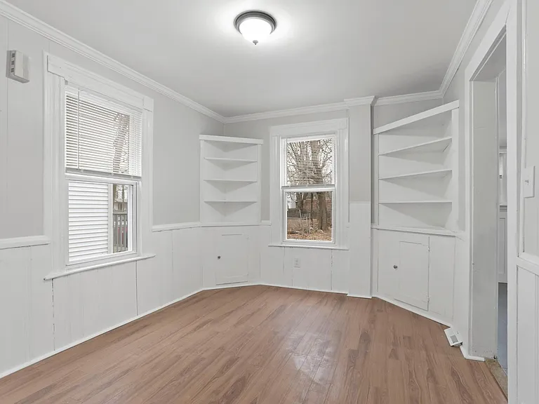 393 Huntington St — Photo 19