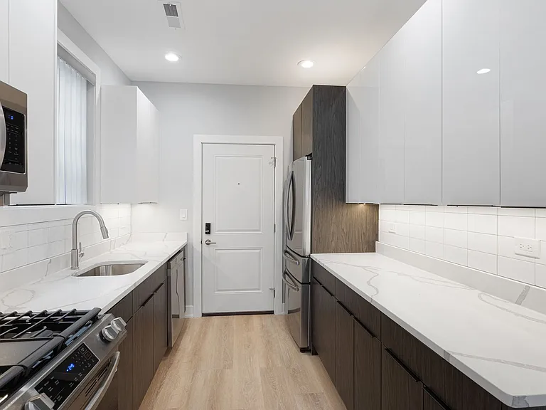 7642 N Eastlake Ter — Photo 30