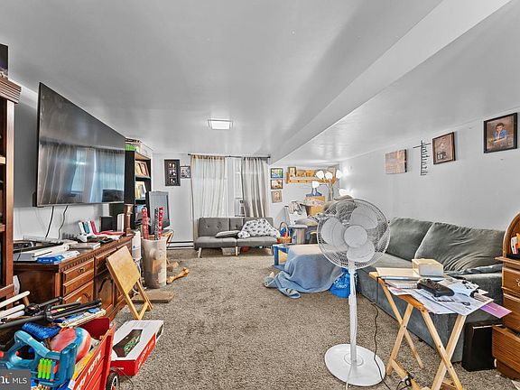 3rd image of 1278 Reading Rd