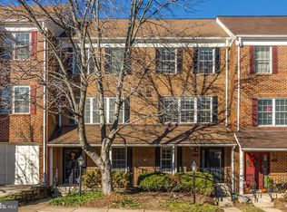 2126 Hutchison Grove Ct, Falls Church, VA 22043