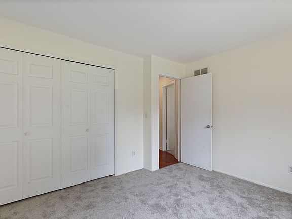5th image of 14200 Ivanhoe Dr #159