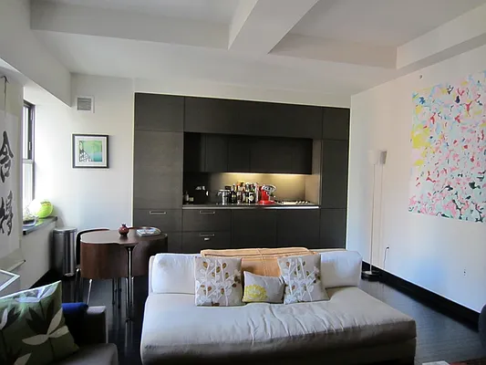 Sold by Rossi Living | media 2