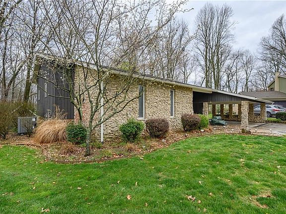 4th image of 425 Merino Ct