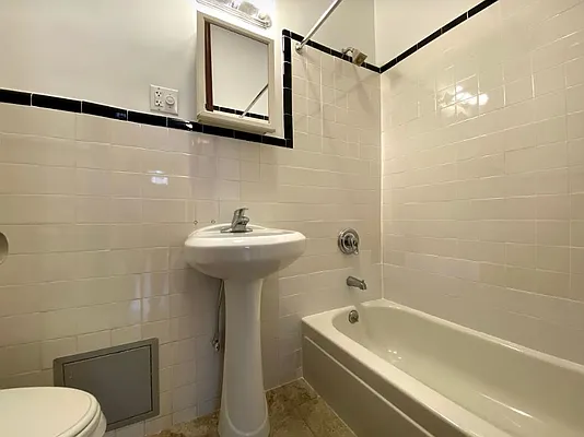 Rented by Skyward | media 23