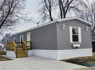 1048 N Main St #103, Bowling Green, OH 43402