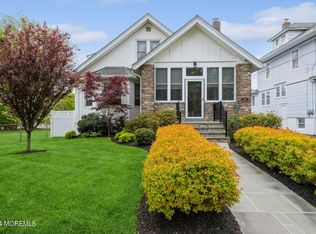 133 E Bergen Pl, Red Bank, NJ 07701