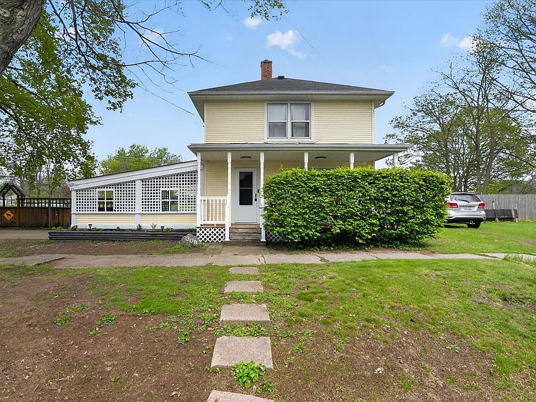 Listing photo 4
