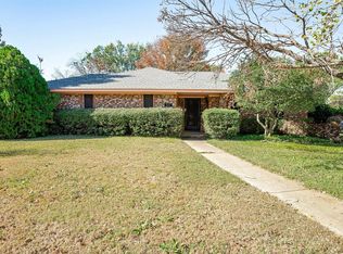 517 Medina Dr, Highland Village, TX 75077