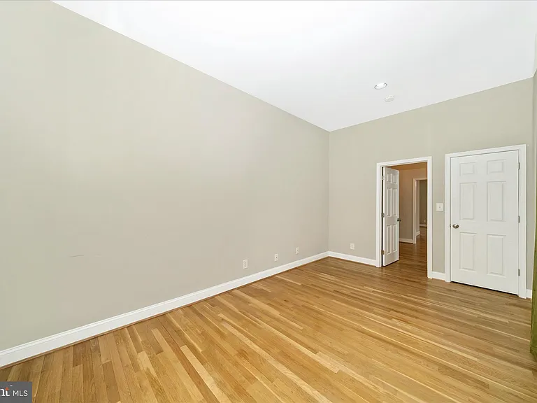 3313 Moline Rd — Photo 16