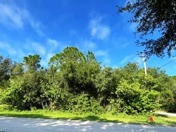 8975 103rd Court, Vero Beach, FL 32967